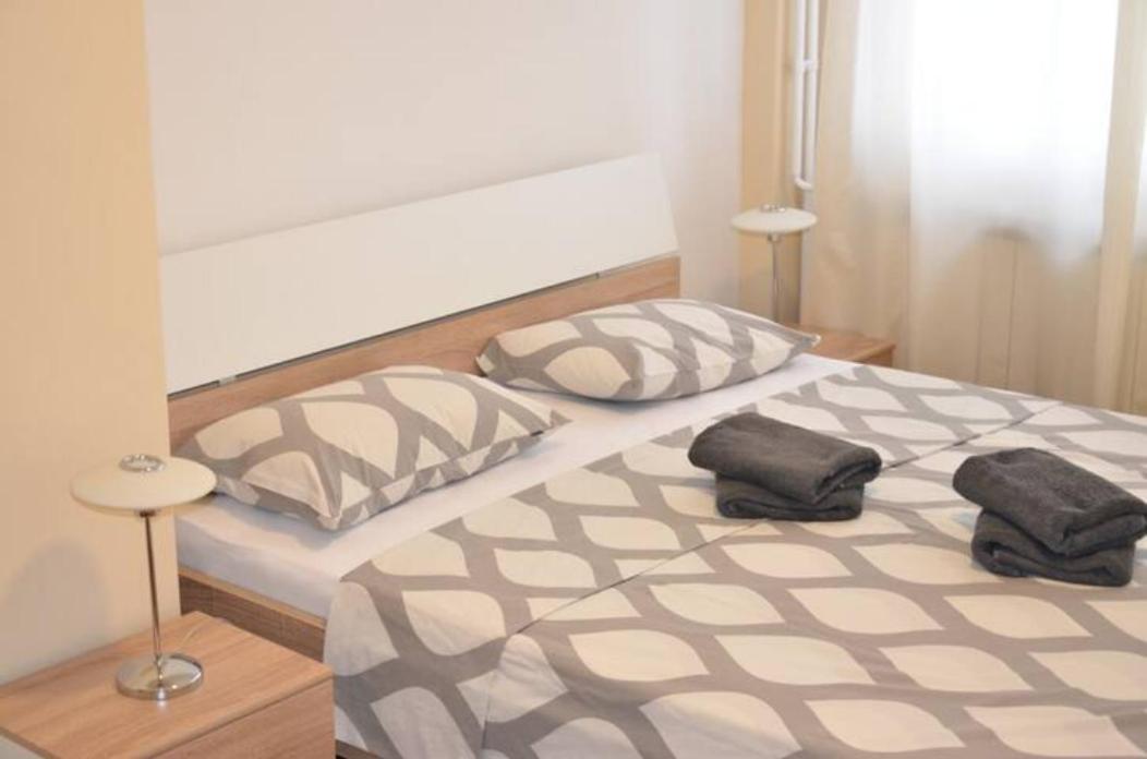 Sat Apartment *